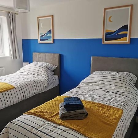 Modern Roomy 3 Bedroom Home Pershore Extérieur photo
